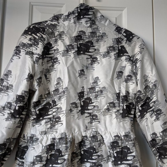 Black n white  Vivienne Tam silk insulated jacket - Picture 14 of 14